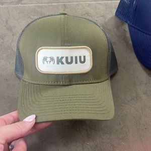 New with tags Kuiu hat